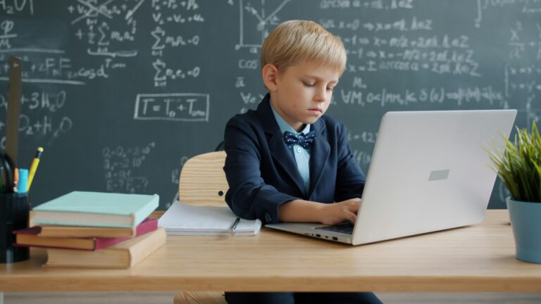 Scuola digitale in Ticino: progresso o dogma?
